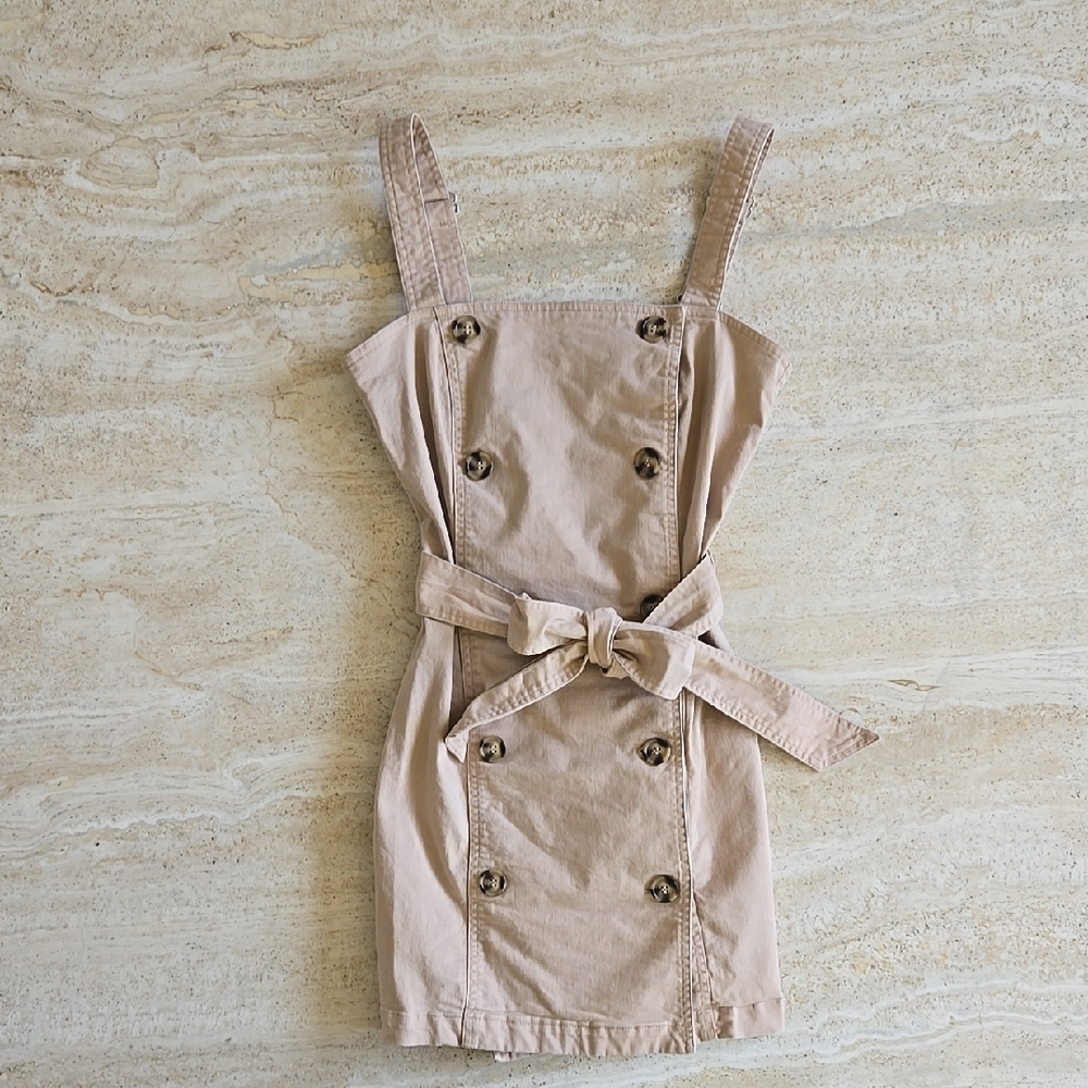 Forever 21 Tan Sleeveless Sheath Dress Belted